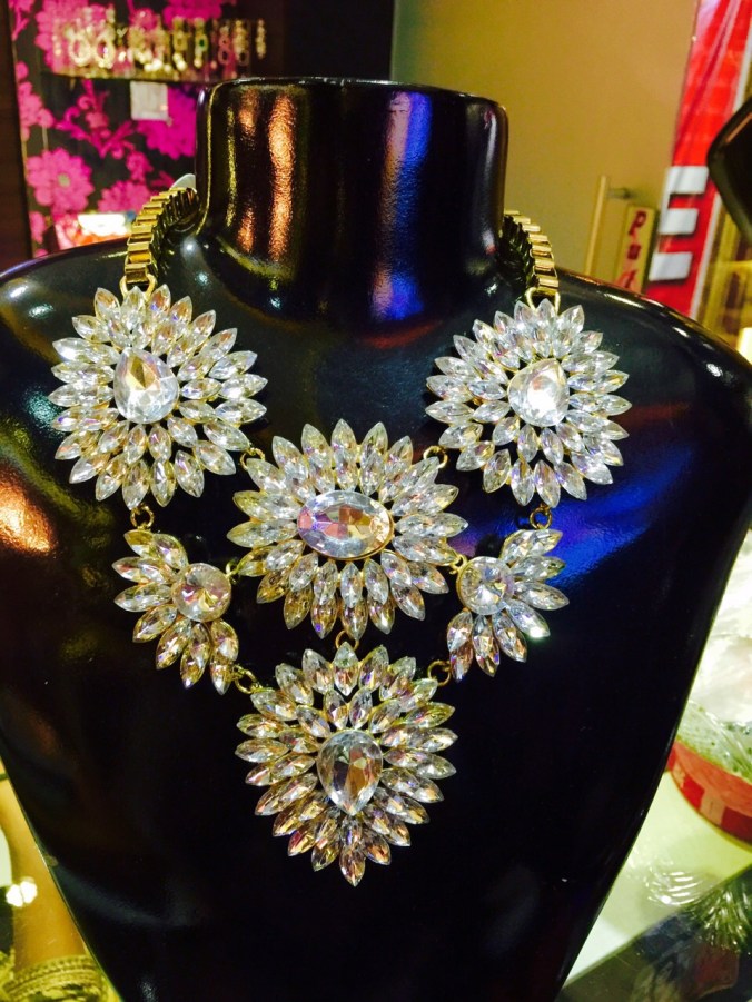 LUX214 white crystal cocktail