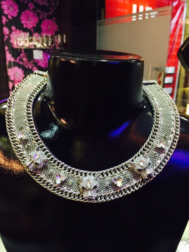 LUX214 gold mesh cocktail necklace